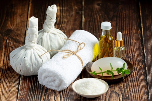 ماساژ کمپرس گیاهی برای چه کسانی مناسب است؟