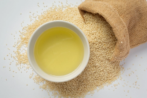 چگونه با روغن کنجد ماساژ بگیریم؟
